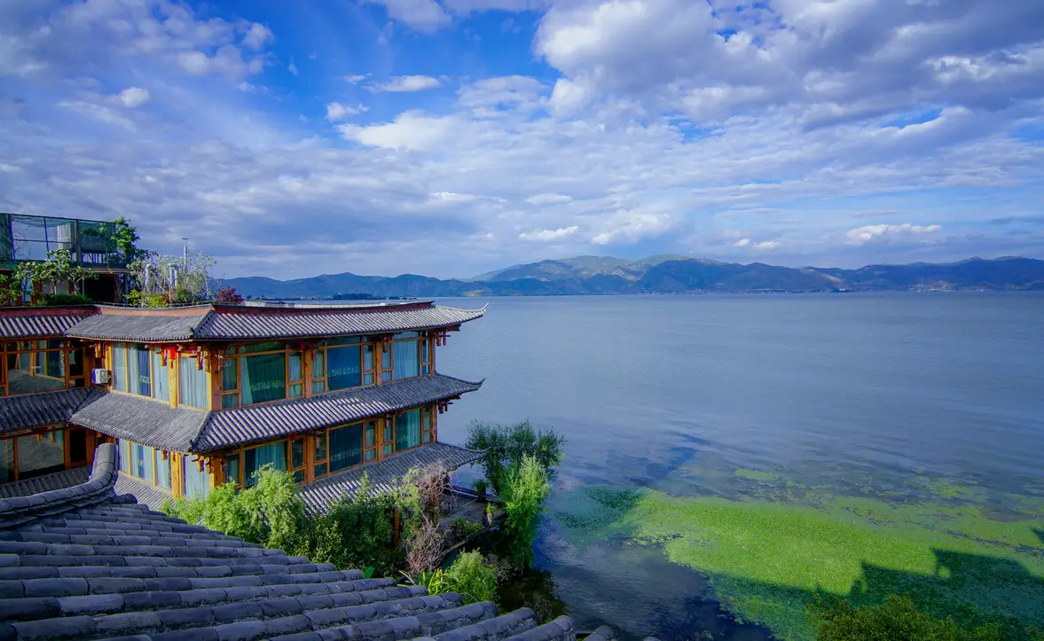 南詔大理國舊夢，一州攬湖山古鎮，遇見滇西千年人文長卷