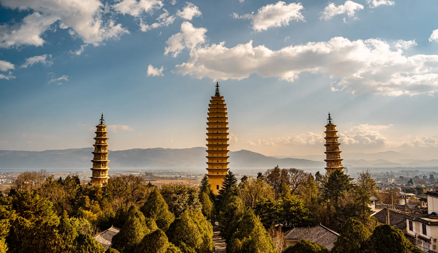 崇聖寺三塔：蒼山腳下千年浮屠，妙香佛國永鎮山川