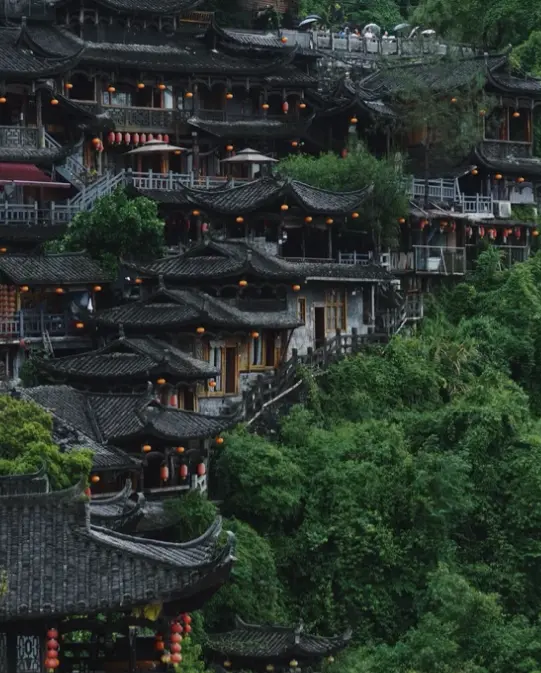 湘西土家族苗族自治州 1